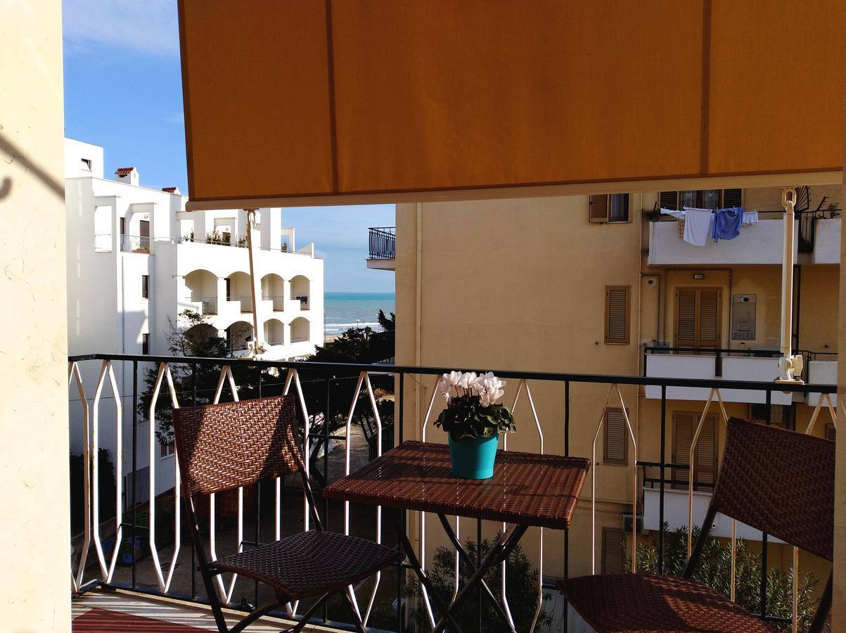 B&B Pizzomunno Vieste Bagian luar foto