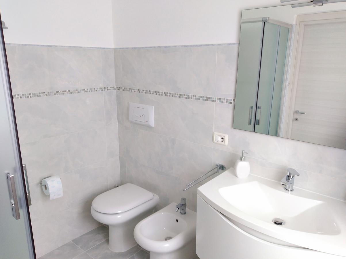B&B Pizzomunno Vieste Bagian luar foto