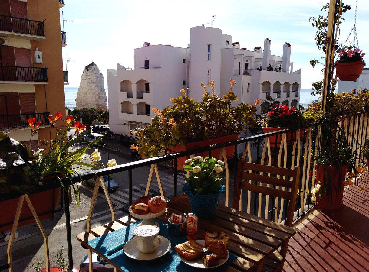 B&B Pizzomunno Vieste Bagian luar foto