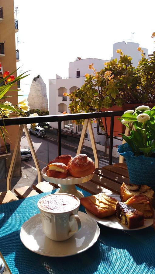 B&B Pizzomunno Vieste Bagian luar foto